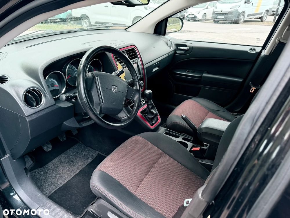 Dodge Caliber 2.0 SXT - 12