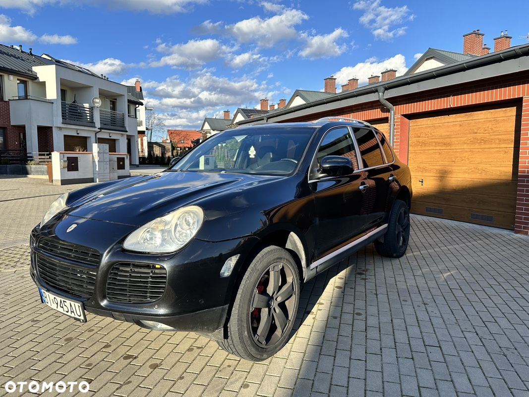 Porsche Cayenne Turbo - 3