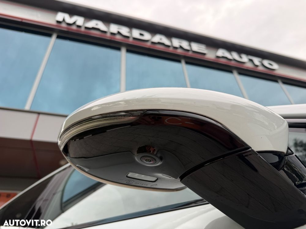 Porsche Panamera 4S Executive - 40