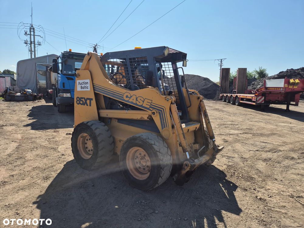 Case 85xt - 5