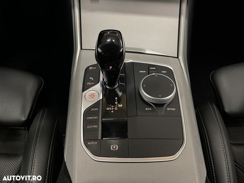BMW Seria 3 320i xDrive AT - 22