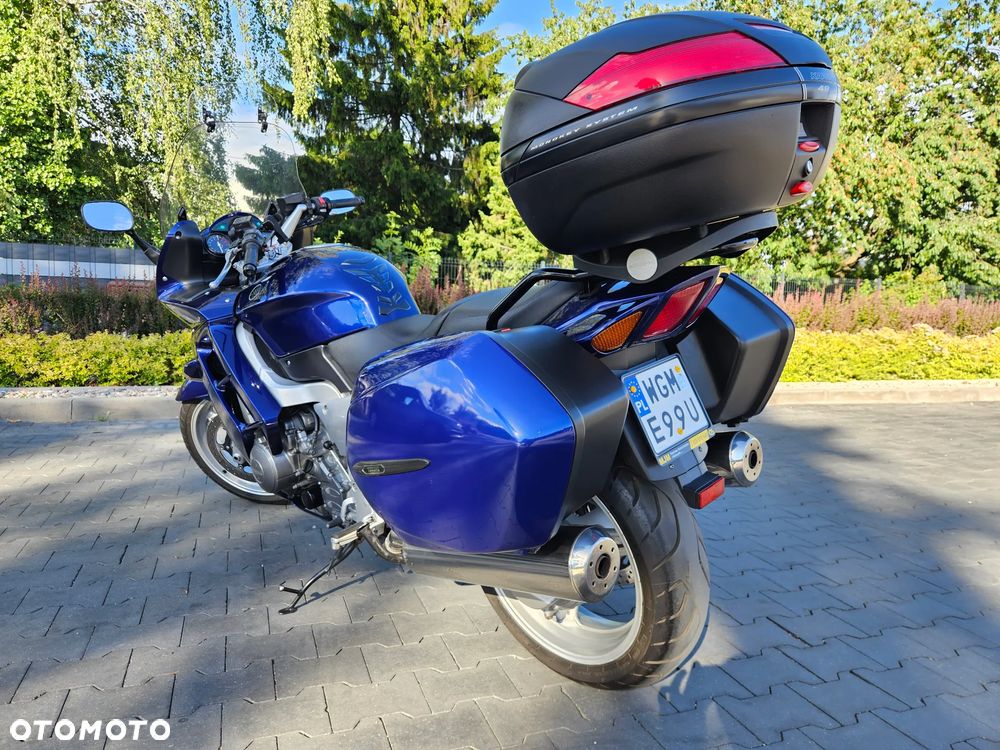 Yamaha FJR - 7