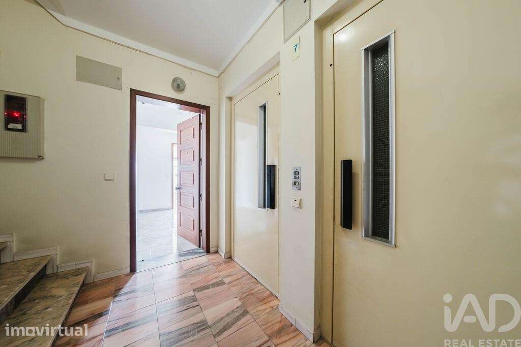 Apartamento T3 em Caldas da Rainha - Nossa Senhora do Pópulo, Coto e S - Grande imagem: 4/39