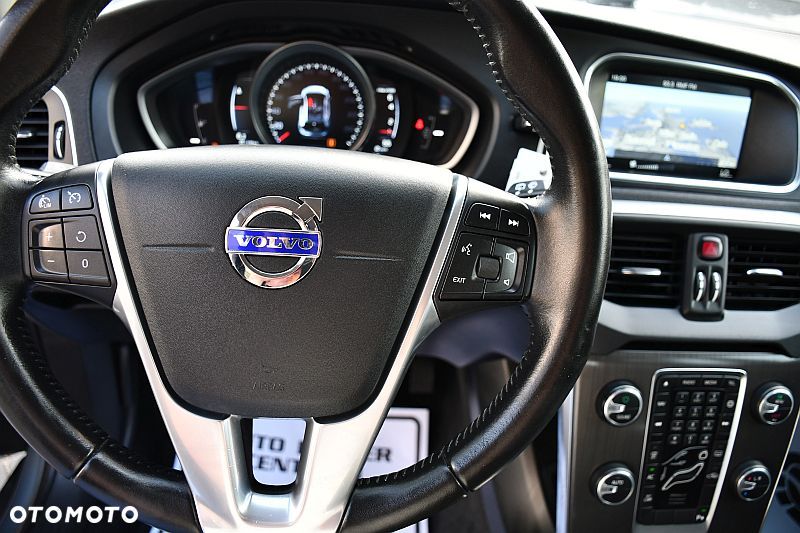 Volvo V40 T3 Momentum - 17