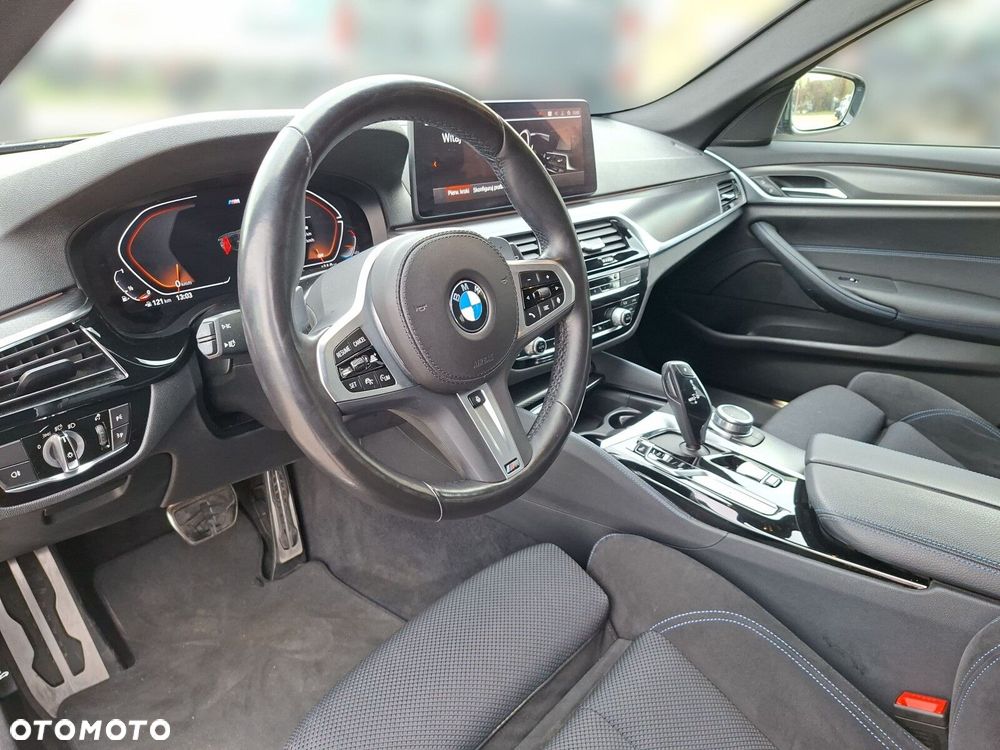 BMW Seria 5 520i mHEV M Sport sport - 11