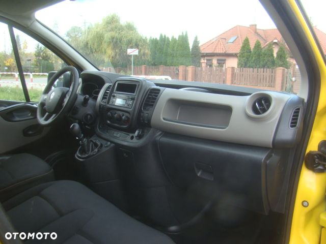 Renault TRAFIC - 9