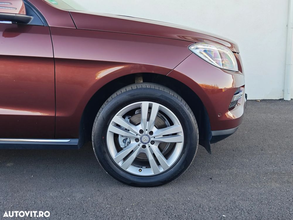 Mercedes-Benz ML 250 BlueTEC 4MATIC 7G-TRONIC - 25