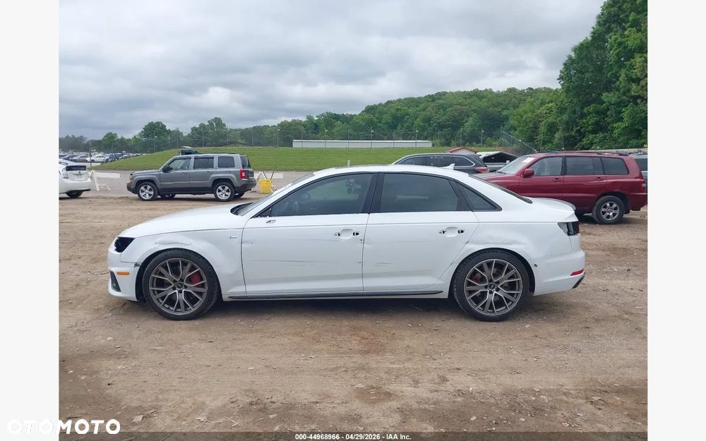 Audi A4 Limousine - 6