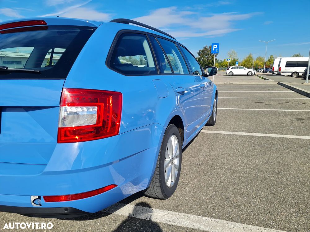 Skoda Octavia Combi Diesel 2.0 TDI Style - 19