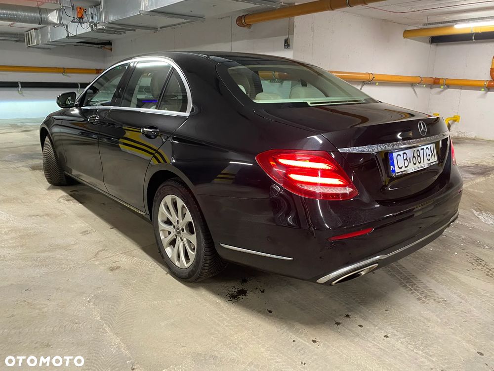 Mercedes-Benz Klasa E 200 4-Matic 9G-TRONIC - 14