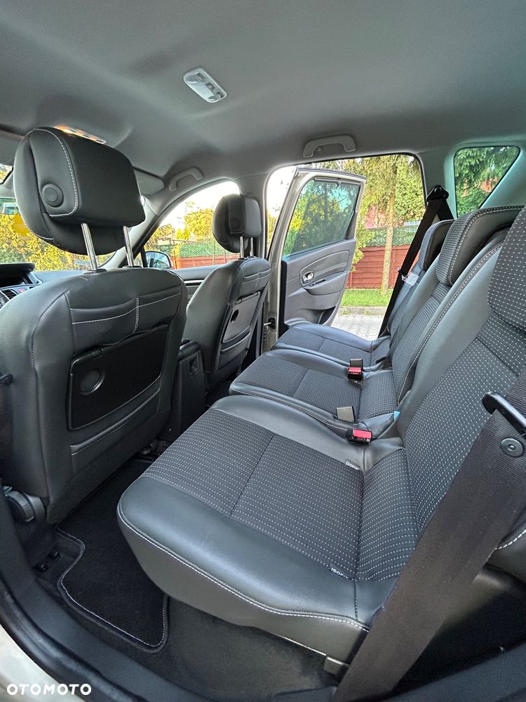 Renault Scenic - 12