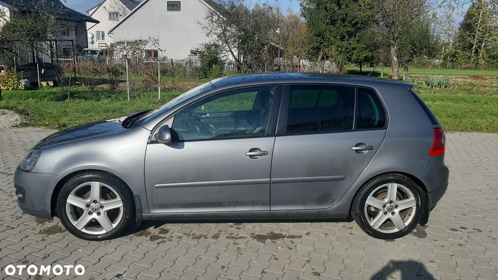 Volkswagen Golf 1.9 TDI 4Motion GT Sport - 11