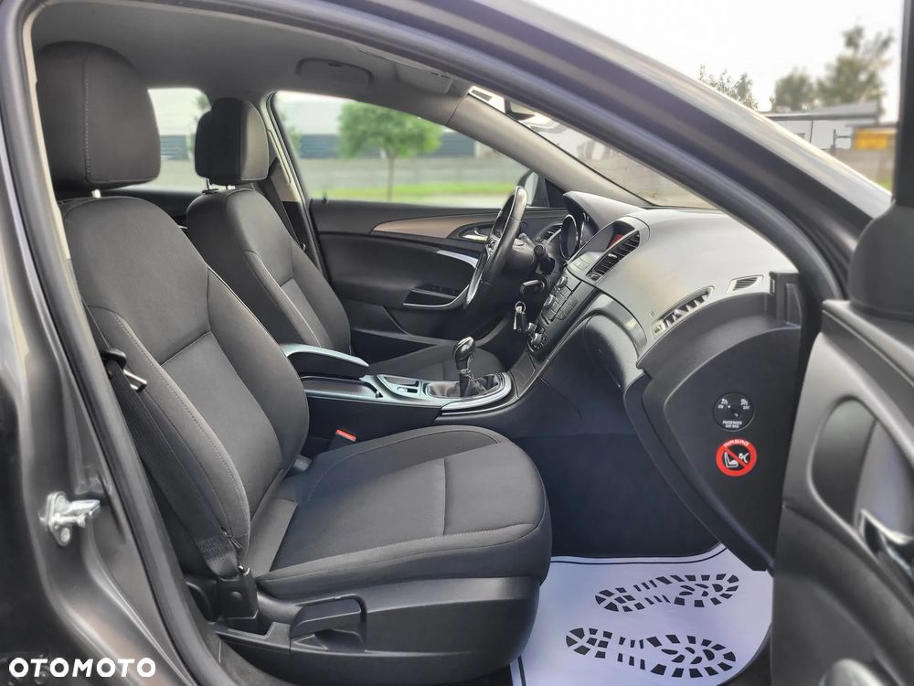 Opel Insignia - 16