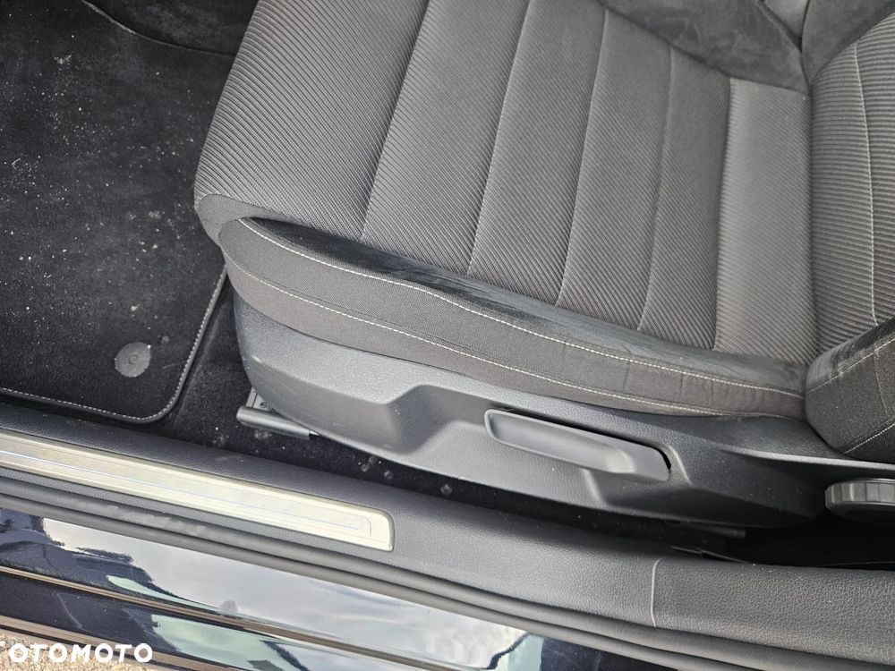 Volkswagen Golf R 4Motion (BlueMotion Technology) DSG - 30