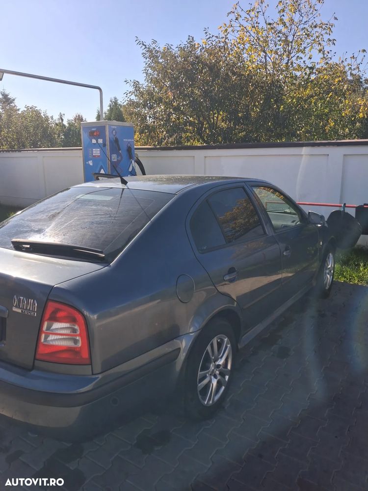 Skoda Octavia - 8
