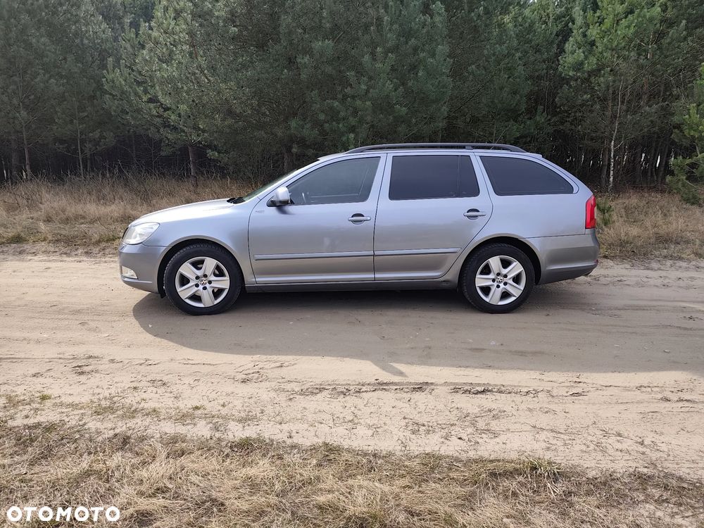 Skoda Octavia 2.0 TDI DPF Elegance - 4