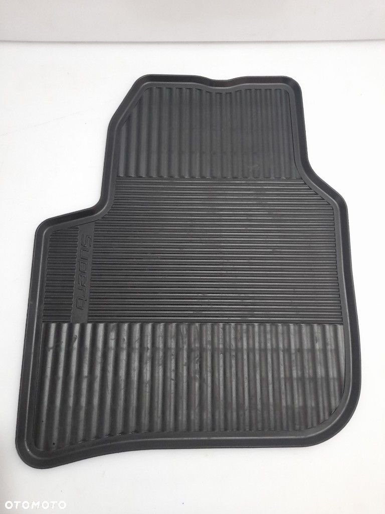 SKODA SUPERB II KOMBI DYWANIKI WYCIERACZKI GUMOWE 3T1862435 ORYGINAŁ SUPER - 10