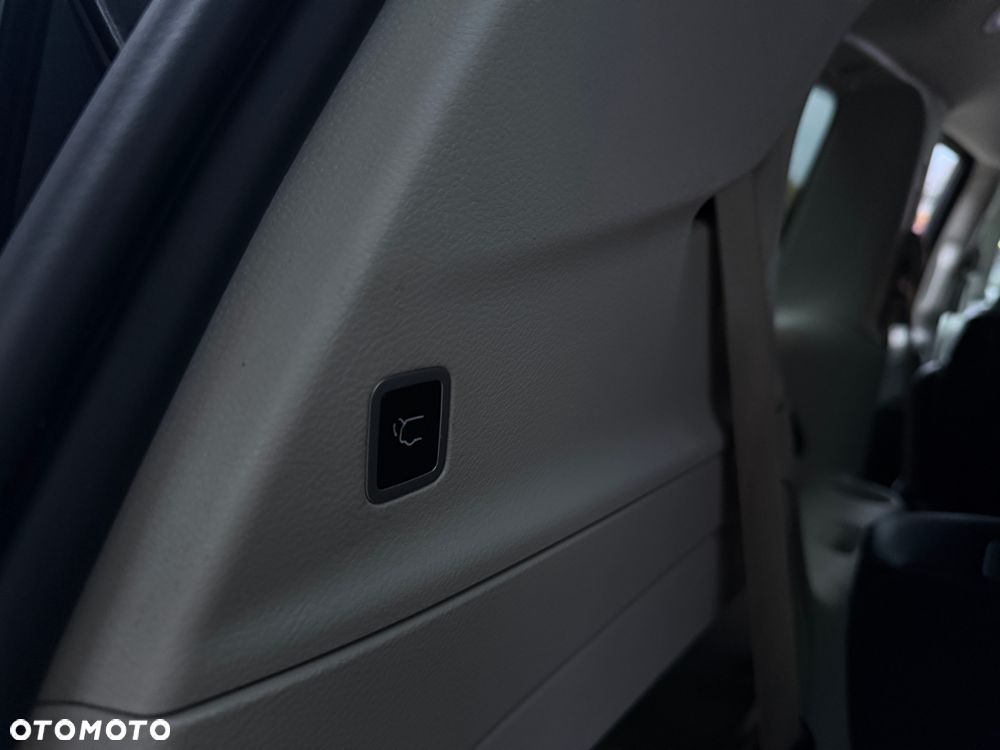 Chrysler Pacifica - 26