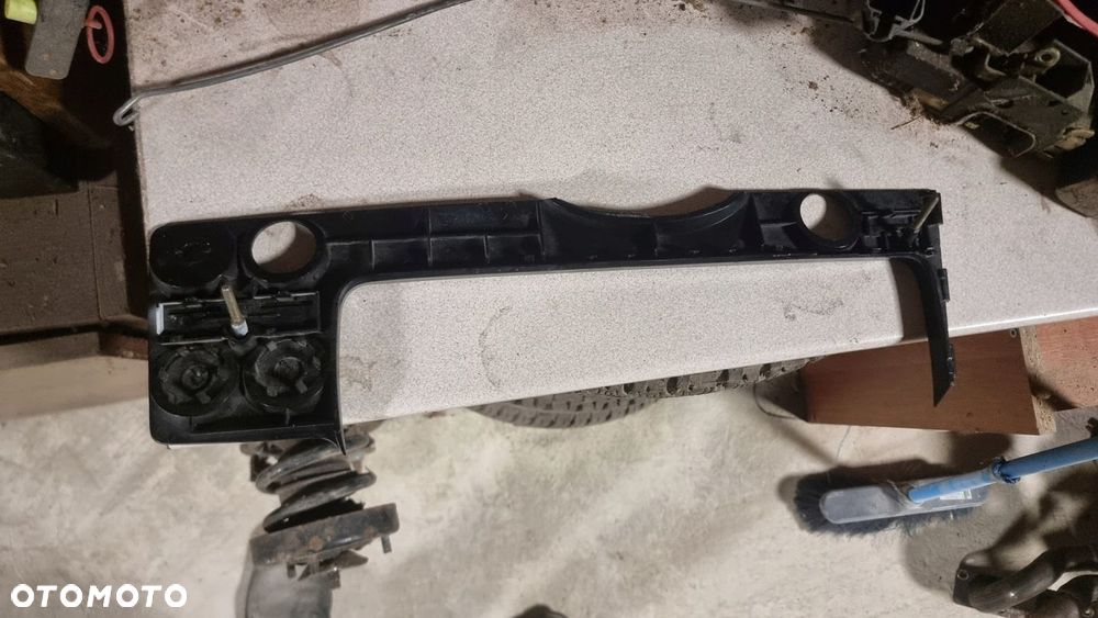 BMW 3 E21 OSŁONA PLASTIK ZAŚLEPKA POD LICZNIK PRZED LIFTEM - 4