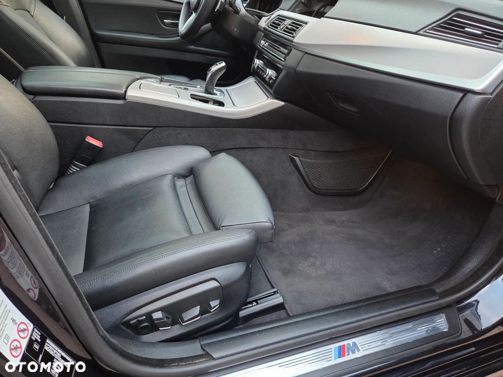 BMW Seria 5 530d xDrive Luxury Line - 17
