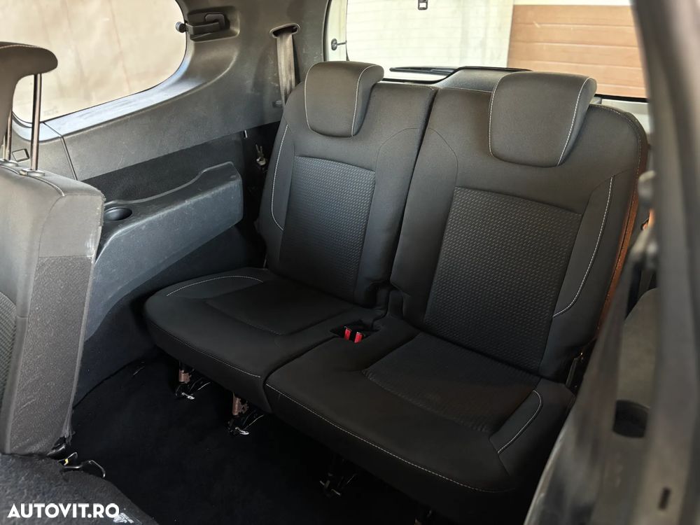 Dacia Lodgy 1.5 Blue dCi Laureate - 29