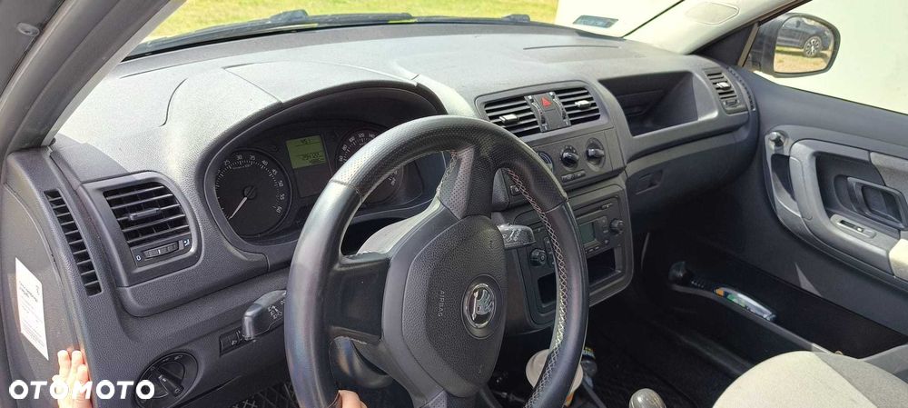 Skoda Fabia - 4