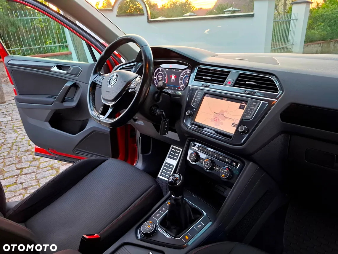 Volkswagen Tiguan 2.0 TDI SCR 4MOTION (BlueMotion Tech) Sound - 19