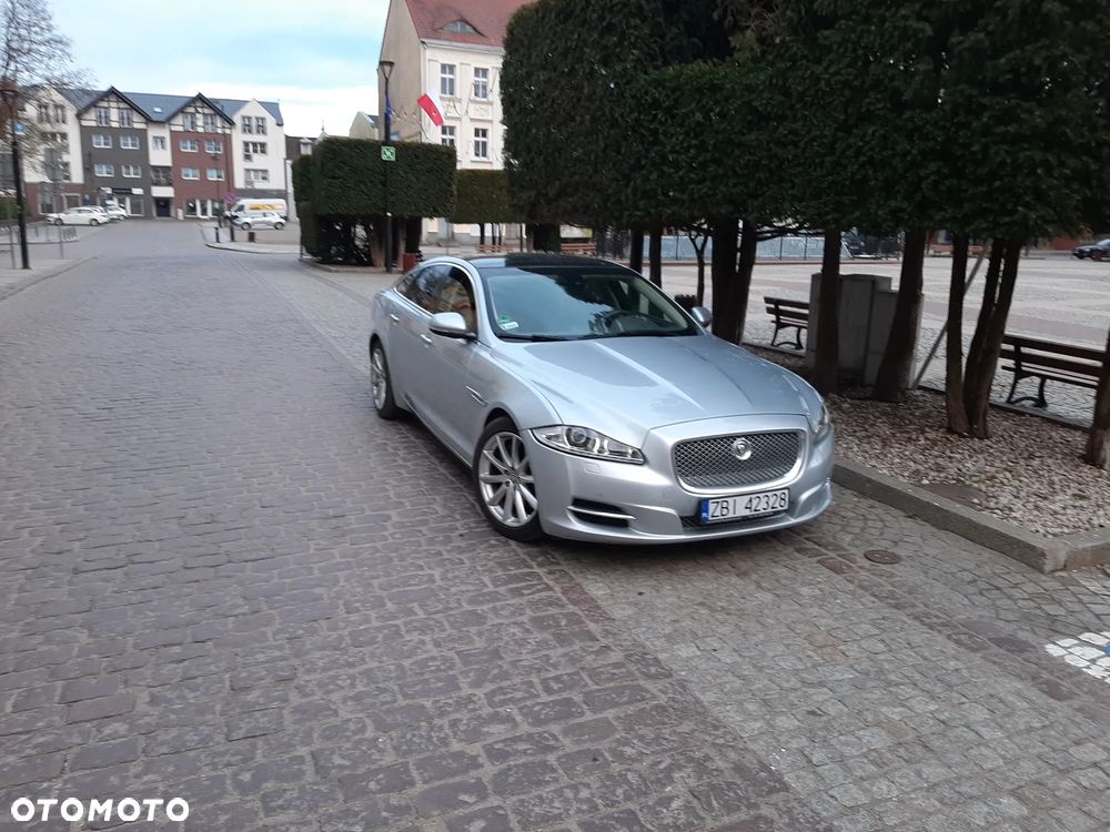 Jaguar XJ - 2