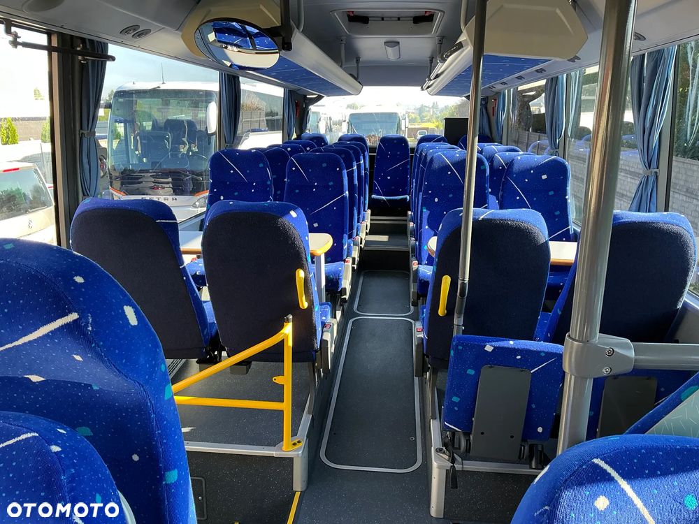 Mercedes-Benz INTOURO m - 23