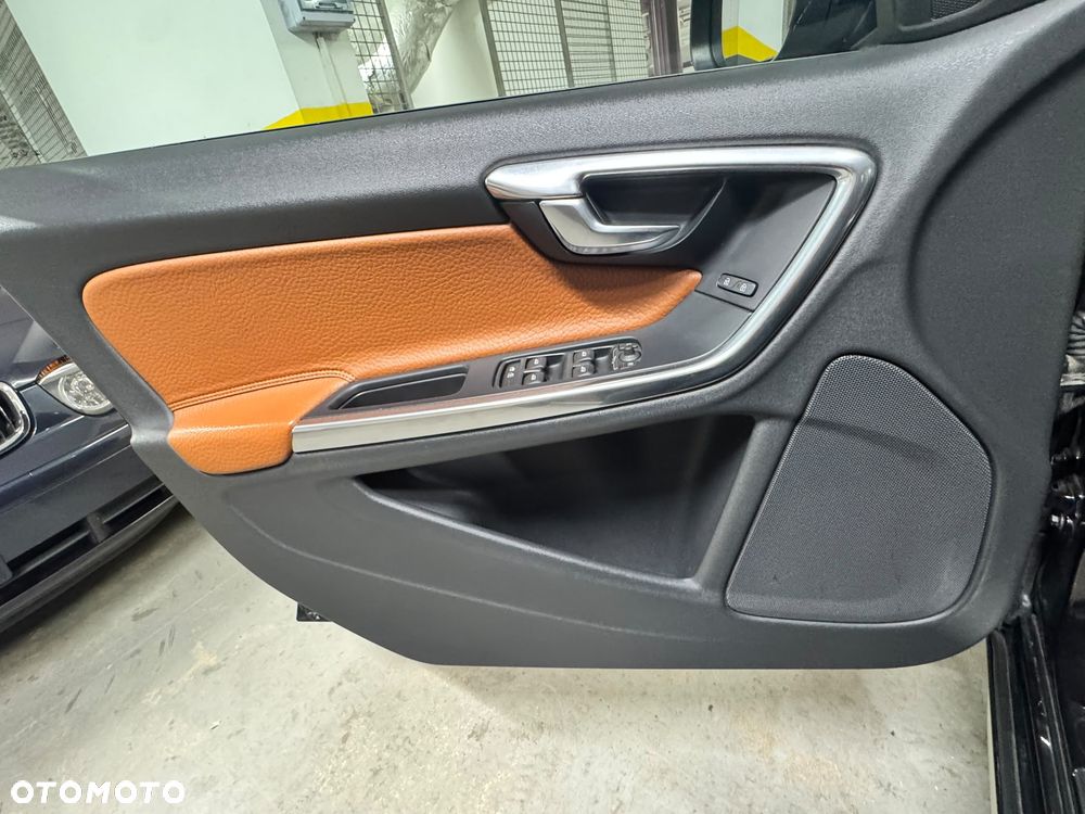 Volvo V60 - 18