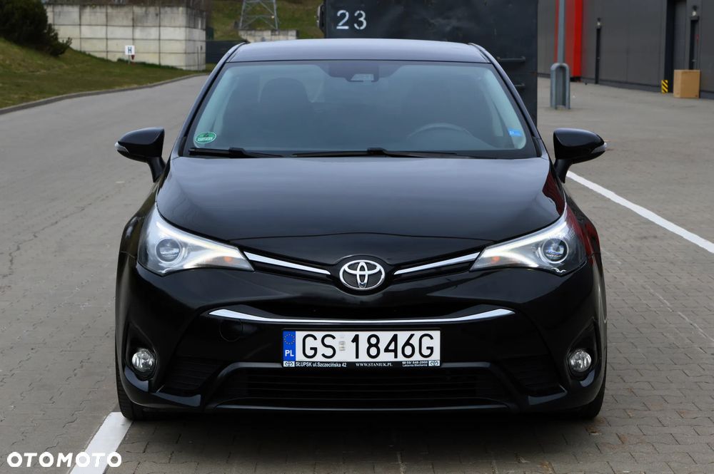Toyota Avensis 2.0 D-4D Prestige - 34