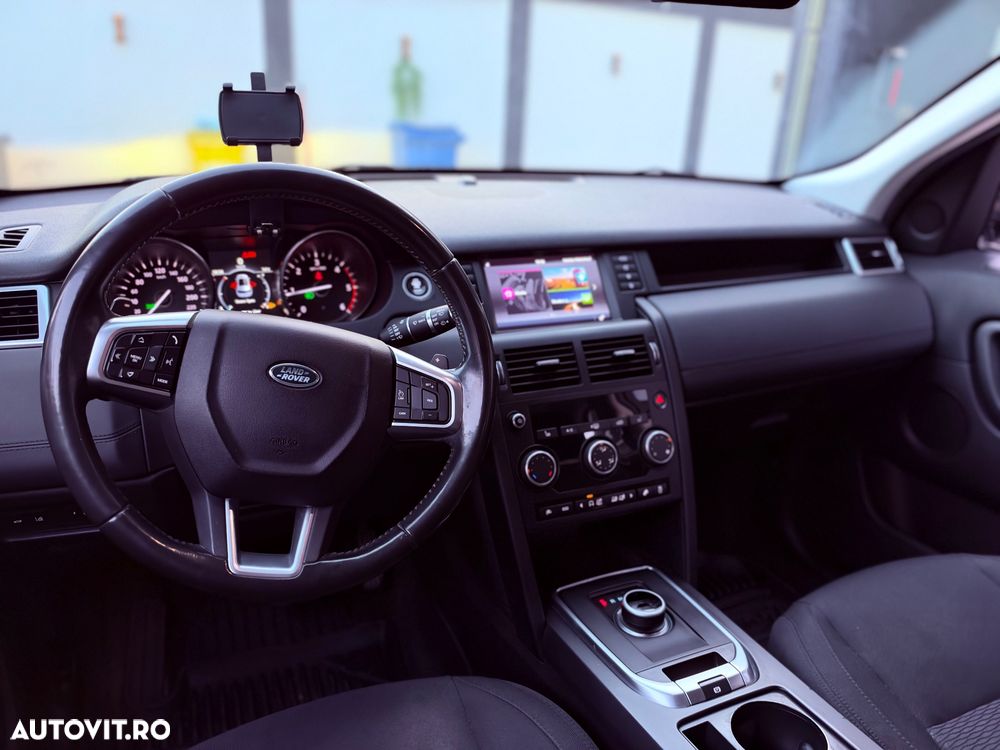 Land Rover Discovery Sport - 4