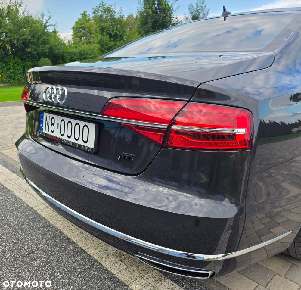 Audi A8 4.2 TDI DPF (clean diesel) quattro tiptronic - 13