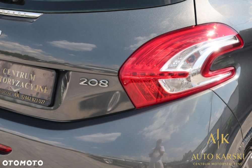 Peugeot 208 - 15