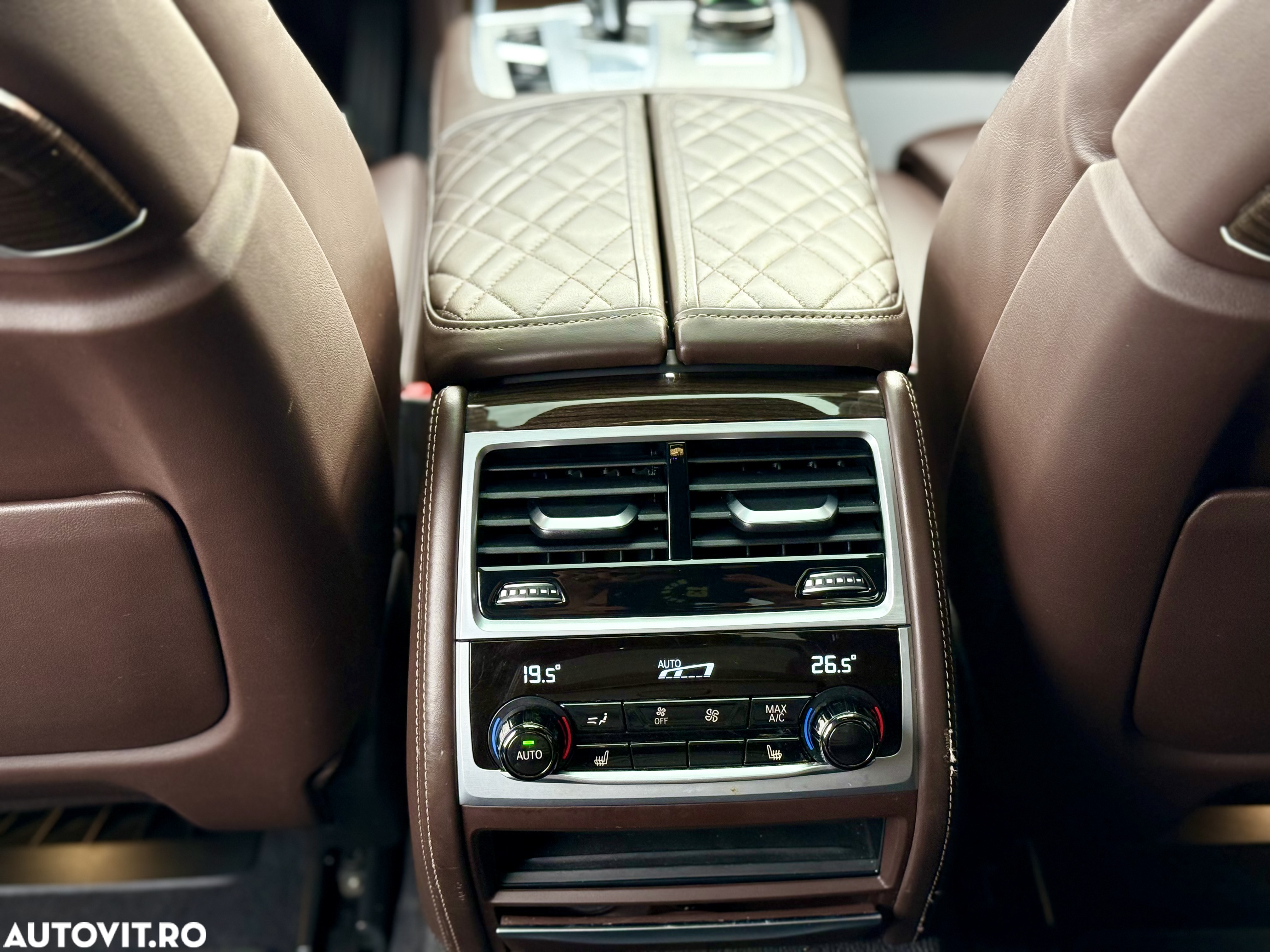 BMW Seria 7 730d xDrive - 33