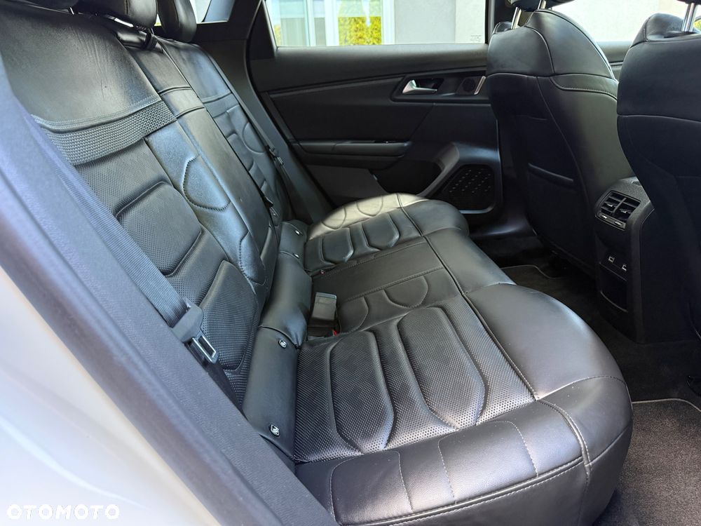 Citroën C5X 1.6 PHEV 225 Shine EAT8 - 14