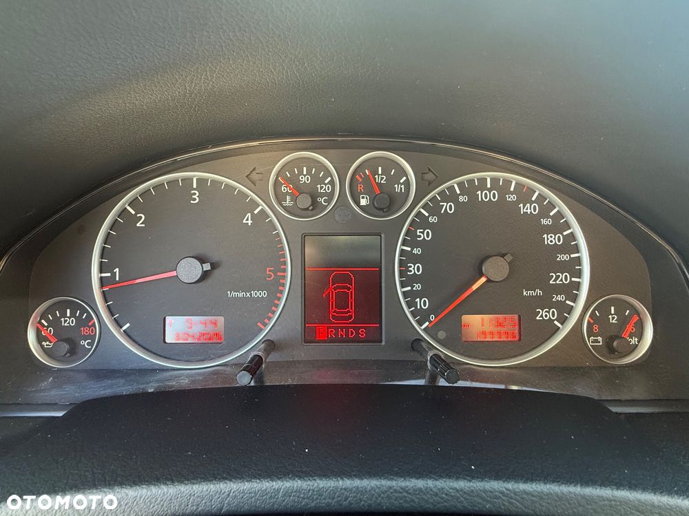 Audi A6 Avant 2.5 TDI Multitronic - 8