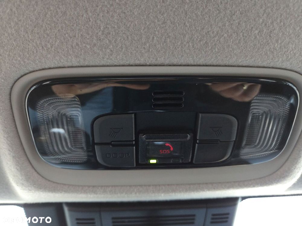 Toyota Yaris Cross Hybrid 1.5 Comfort - 23
