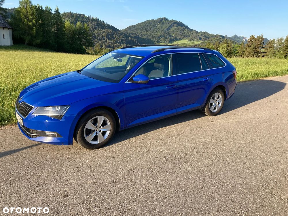 Skoda Superb 2.0 TDI DSG Ambition - 9