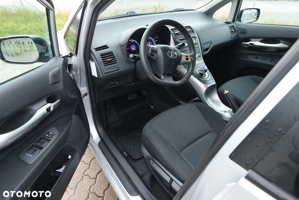 Toyota Auris 1.8 HSD Luna - 5