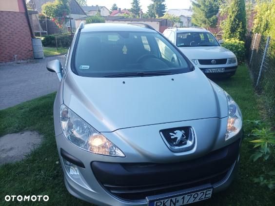 Peugeot 308 - 1
