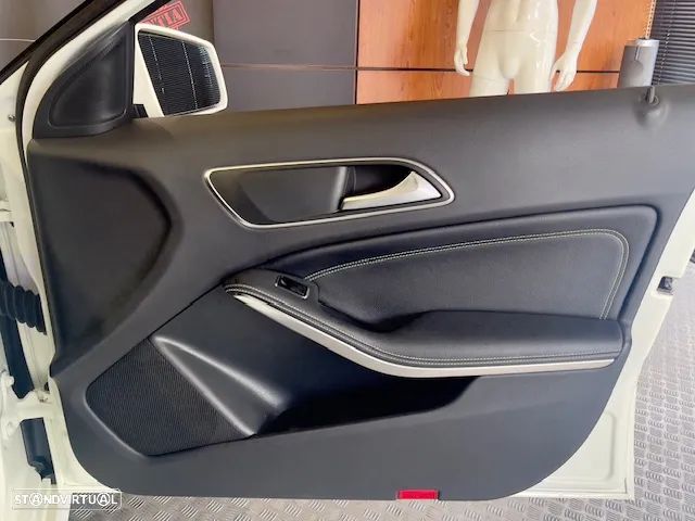 Mercedes-Benz A 160 d Urban - 35