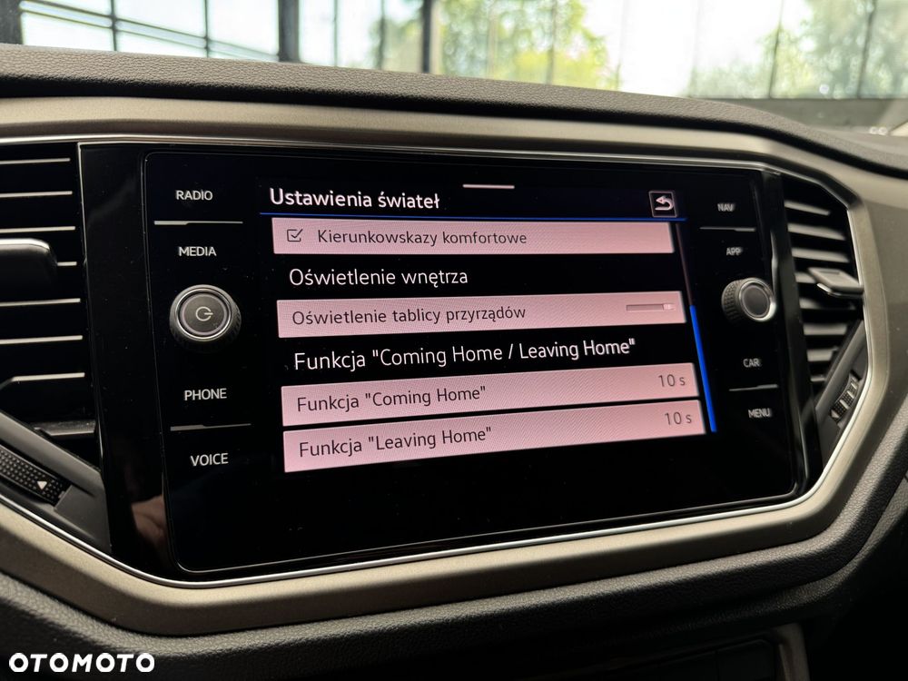 Volkswagen T-Roc 1.0 TSI Advance - 34