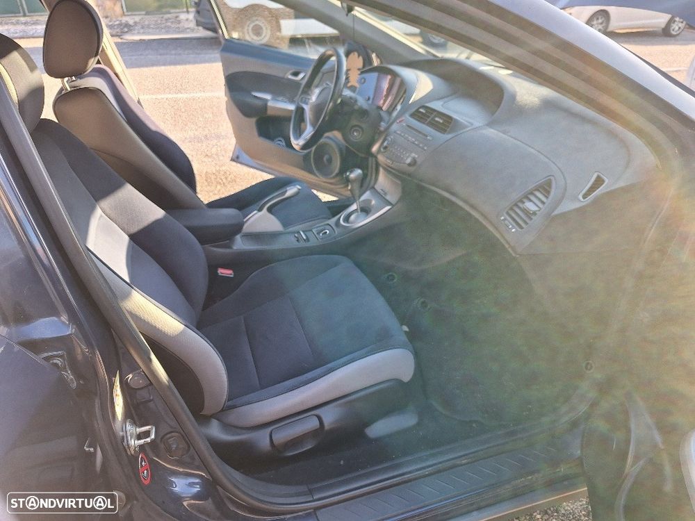 Honda Civic 2.2 i-CTDi Executive - 13