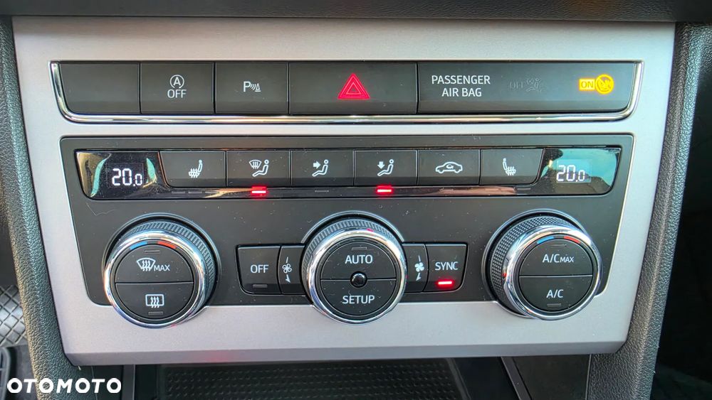 Seat Leon 1.5 eTSI Xcellence DSG - 26