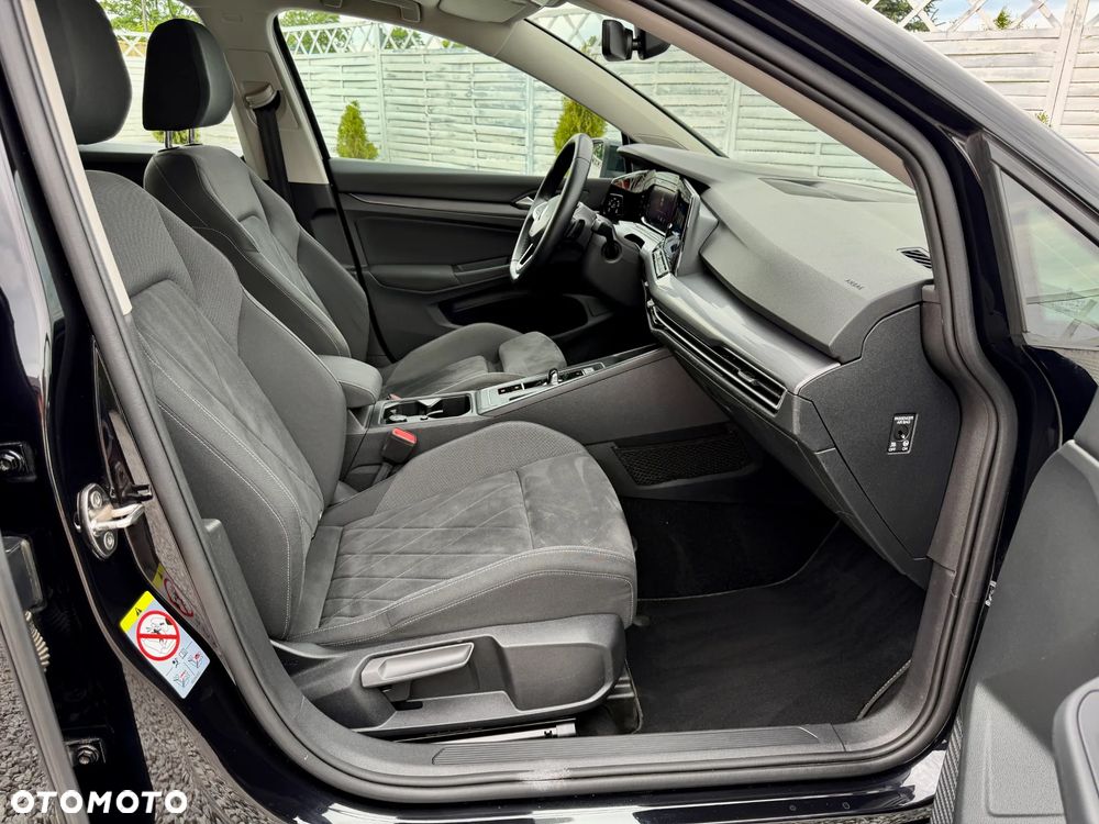 Volkswagen Golf 1.5 eTSI EVO Style DSG - 5