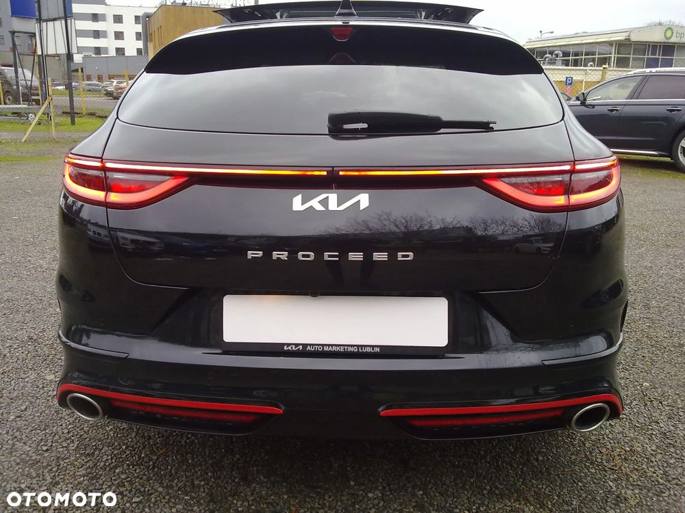Kia ProCeed 1.6 T-GDI GT DCT - 9