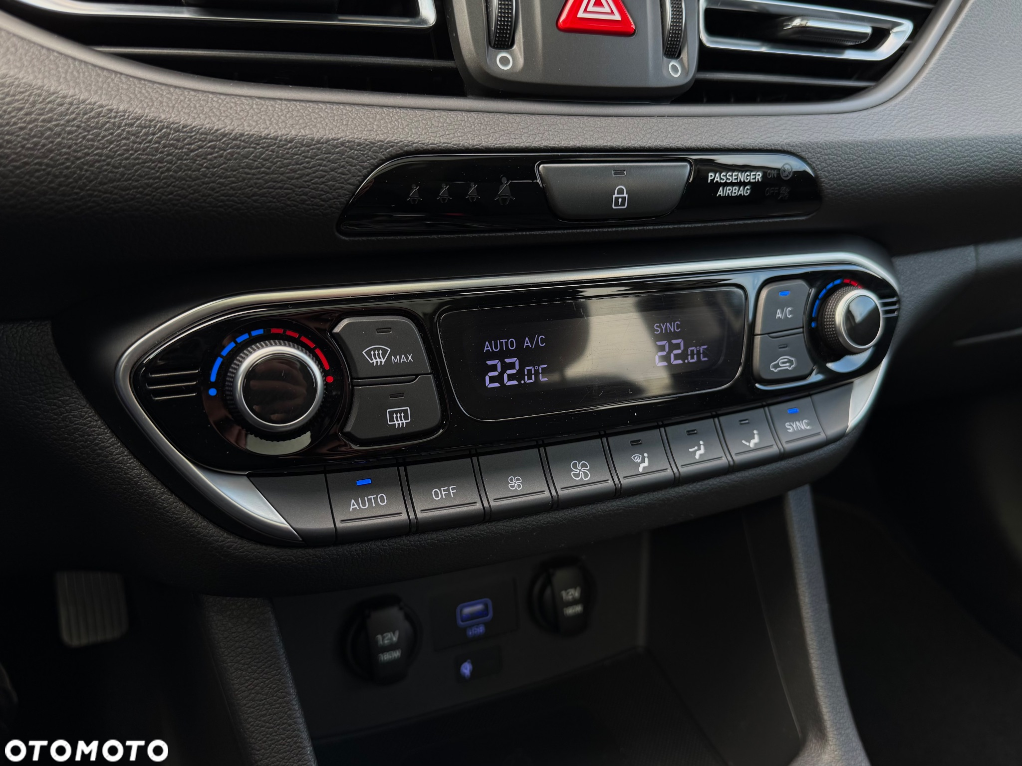 Hyundai i30 Kombi 1.6 CRDI DCT Passion Plus - 21