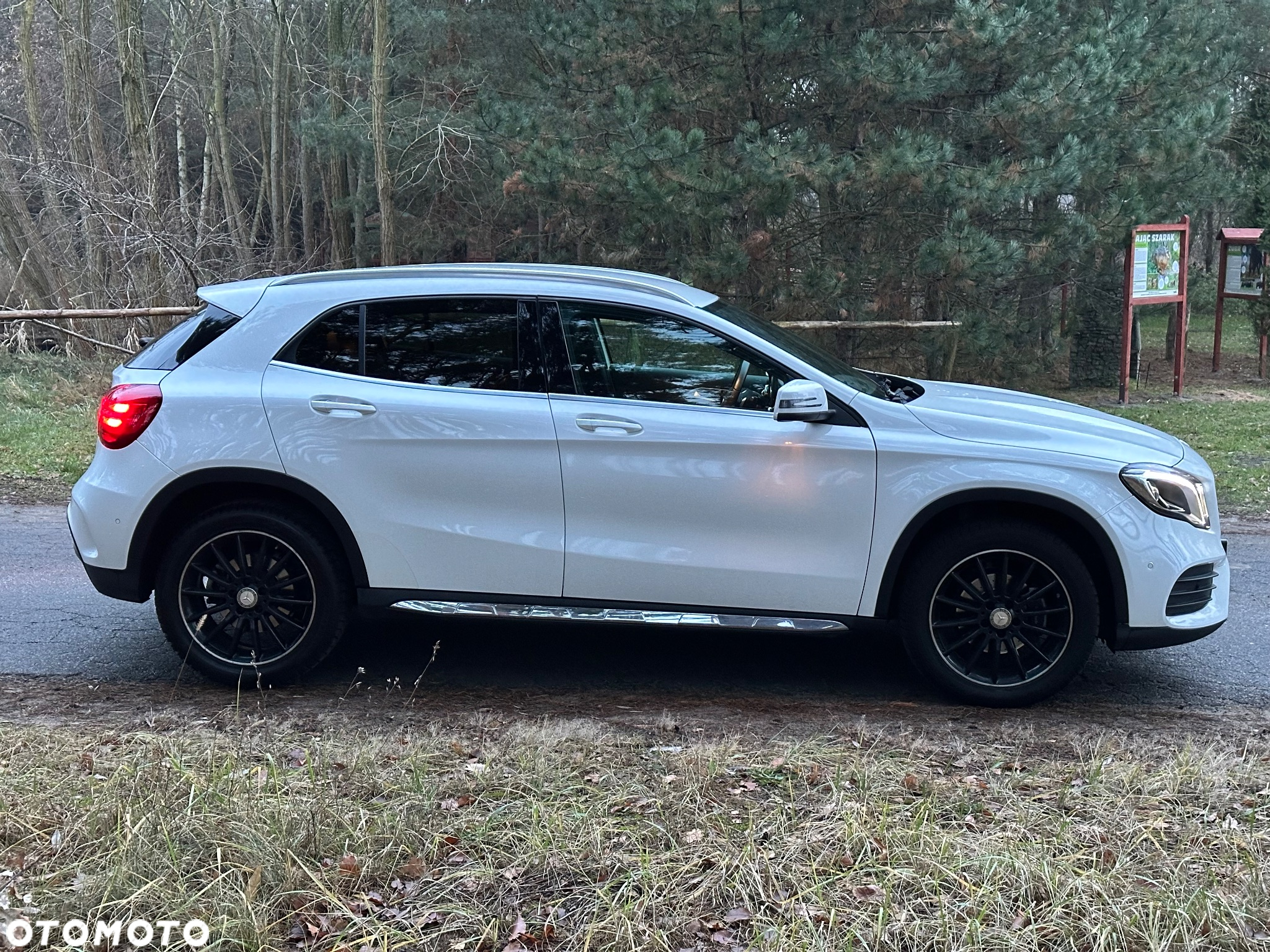Mercedes-Benz GLA 200 7G-DCT AMG Line - 9