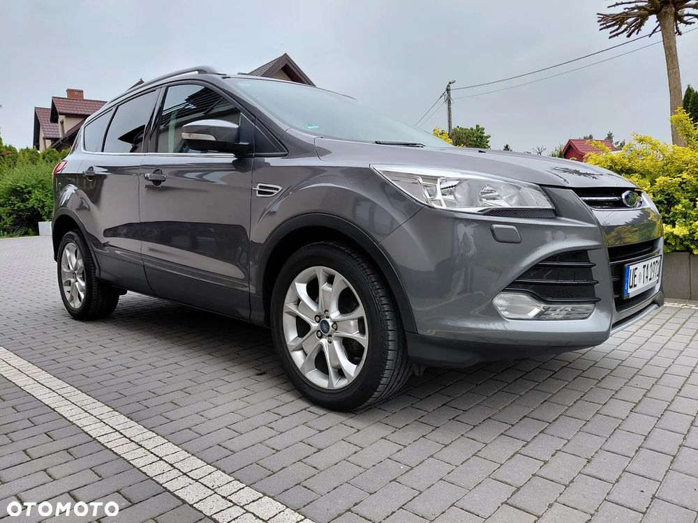 Ford Kuga 1.6 EcoBoost 2x4 Titanium - 2